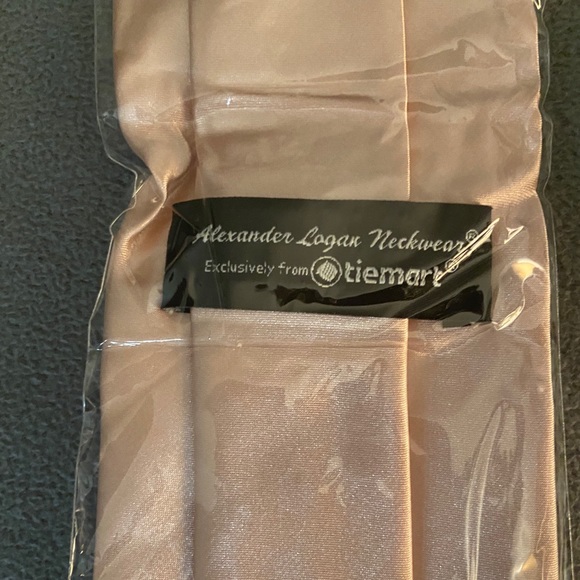 Blush Pink Tie - Picture 3 of 4